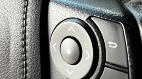 TOYOTA Yaris Sedan 1.5 16V 4P FLEX XLS CONNECT MULTIDRIVE AUTOM�TICO CVT, Foto 18