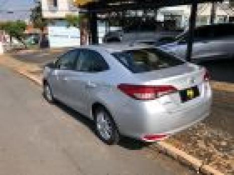 TOYOTA Yaris Sedan 1.5 16V 4P FLEX XL MULTIDRIVE AUTOM�TICO CVT, Foto 3