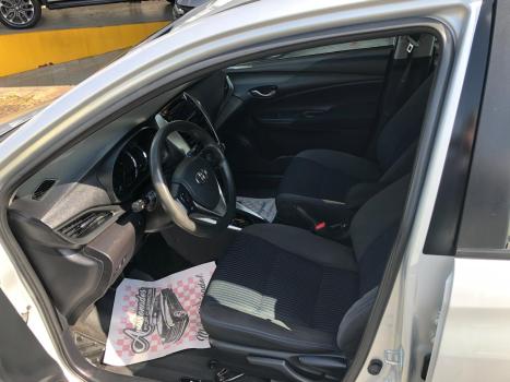 TOYOTA Yaris Sedan 1.5 16V 4P FLEX XL MULTIDRIVE AUTOM�TICO CVT, Foto 14