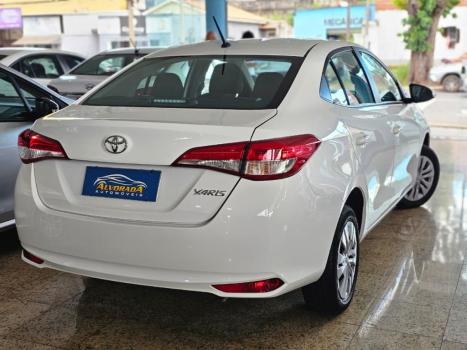 TOYOTA Yaris Sedan 1.5 16V 4P FLEX XL MULTIDRIVE AUTOM�TICO CVT, Foto 3