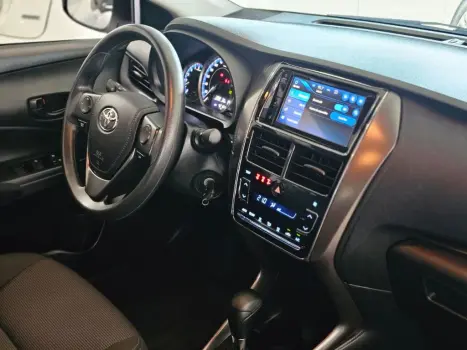 TOYOTA Yaris Sedan 1.5 16V 4P FLEX XL MULTIDRIVE AUTOM�TICO CVT, Foto 12