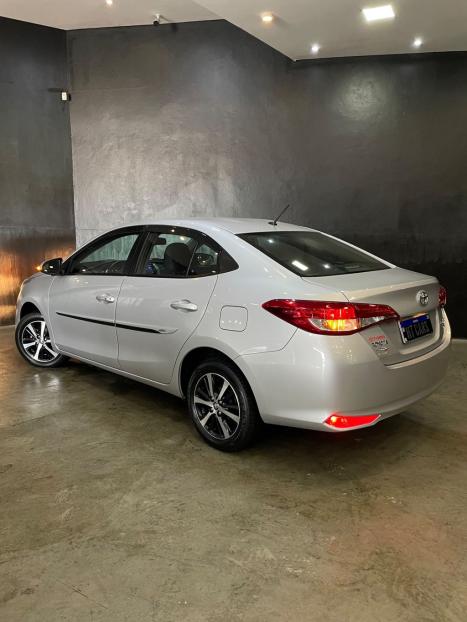 TOYOTA Yaris Sedan 1.5 16V 4P FLEX XS CONNECT MULTIDRIVE AUTOM�TICO CVT, Foto 3