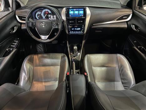 TOYOTA Yaris Sedan 1.5 16V 4P FLEX XS CONNECT MULTIDRIVE AUTOM�TICO CVT, Foto 8