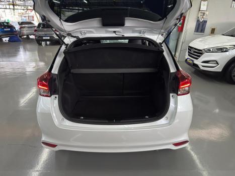 TOYOTA Yaris Sedan 1.5 16V 4P FLEX XLS CONNECT MULTIDRIVE AUTOM�TICO CVT, Foto 17