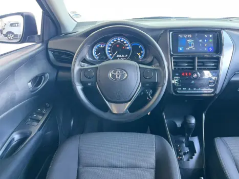TOYOTA Yaris Sedan 1.5 16V 4P FLEX XL MULTIDRIVE AUTOM�TICO CVT, Foto 9