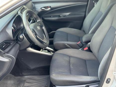 TOYOTA Yaris Sedan 1.5 16V 4P FLEX XL MULTIDRIVE AUTOM�TICO CVT, Foto 10