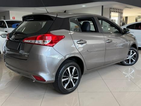 TOYOTA Yaris Sedan 1.5 16V 4P FLEX XS MULTIDRIVE AUTOM�TICO CVT, Foto 3