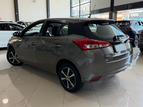 TOYOTA Yaris Sedan 1.5 16V 4P FLEX XS MULTIDRIVE AUTOM�TICO CVT, Foto 5