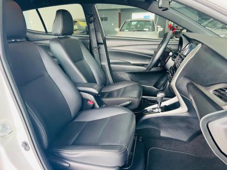 TOYOTA Yaris Sedan 1.5 16V 4P FLEX PLUS MULTIDRIVE AUTOM�TICO CVT, Foto 17