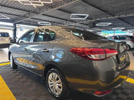 TOYOTA Yaris Sedan 1.5 16V 4P FLEX XL MULTIDRIVE AUTOM�TICO CVT, Foto 3
