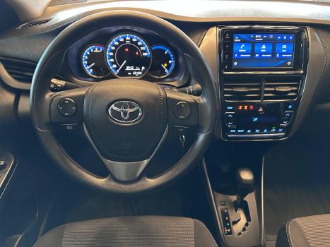 TOYOTA Yaris Sedan 1.5 16V 4P FLEX XL MULTIDRIVE AUTOM�TICO CVT, Foto 9