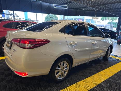 TOYOTA Yaris Sedan 1.5 16V 4P FLEX XL MULTIDRIVE AUTOM�TICO CVT, Foto 5