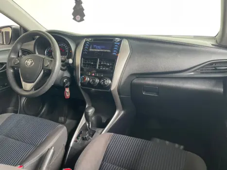 TOYOTA Yaris Sedan 1.5 16V 4P FLEX XL LIVE MULTIDRIVE AUTOM�TICO CVT, Foto 10