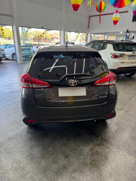 TOYOTA Yaris Sedan 1.5 16V 4P FLEX XL, Foto 4