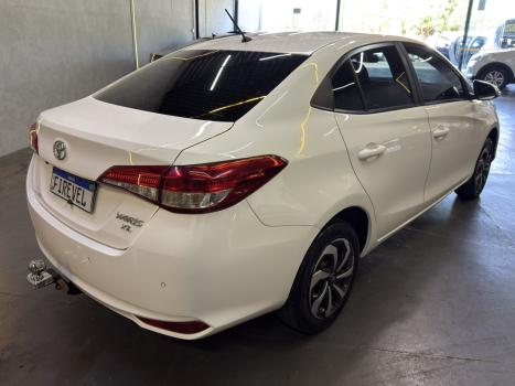 TOYOTA Yaris Sedan 1.5 16V 4P FLEX XL MULTIDRIVE AUTOM�TICO CVT, Foto 4