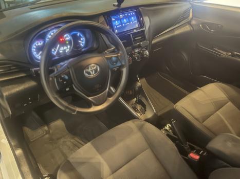 TOYOTA Yaris Sedan 1.5 16V 4P FLEX XL, Foto 7