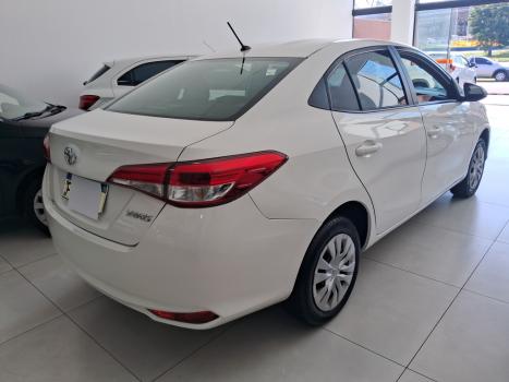 TOYOTA Yaris Sedan 1.5 16V 4P FLEX XL, Foto 2