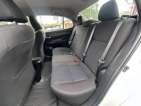 TOYOTA Yaris Sedan 1.3 16V 4P FLEX XL MULTIDRIVE AUTOMÁTICO CVT, Foto 12