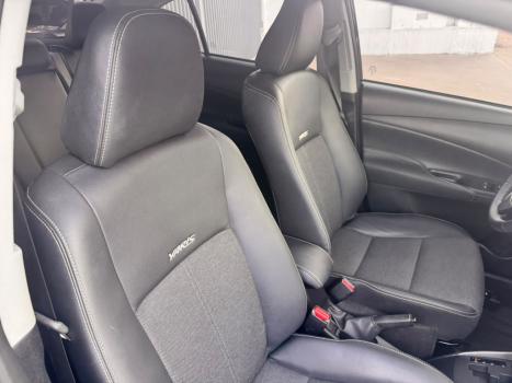TOYOTA Yaris Sedan 1.5 16V 4P FLEX XS MULTIDRIVE AUTOMÁTICO CVT, Foto 15