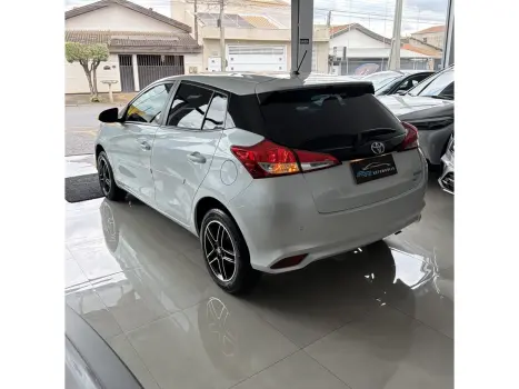 TOYOTA Yaris Sedan 1.5 16V 4P FLEX XL MULTIDRIVE AUTOMÁTICO CVT, Foto 4