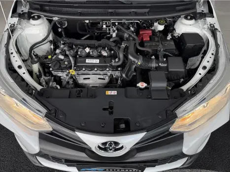 TOYOTA Yaris Sedan 1.5 16V 4P FLEX XL MULTIDRIVE AUTOMÁTICO CVT, Foto 16