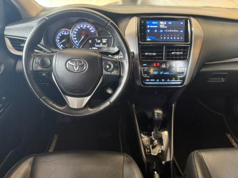 TOYOTA Yaris Sedan 1.5 16V 4P FLEX XLS CONNECT MULTIDRIVE AUTOMÁTICO CVT, Foto 12