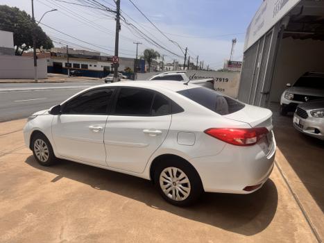 TOYOTA Yaris Sedan 1.5 16V 4P FLEX XL MULTIDRIVE AUTOMÁTICO CVT, Foto 5