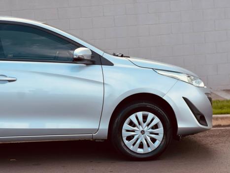 TOYOTA Yaris Sedan 1.5 16V 4P FLEX XL LIVE MULTIDRIVE AUTOMÁTICO CVT, Foto 8