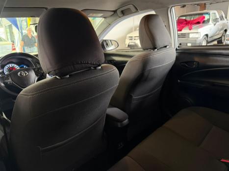 TOYOTA Yaris Sedan 1.5 16V 4P FLEX XL MULTIDRIVE AUTOMÁTICO CVT, Foto 14