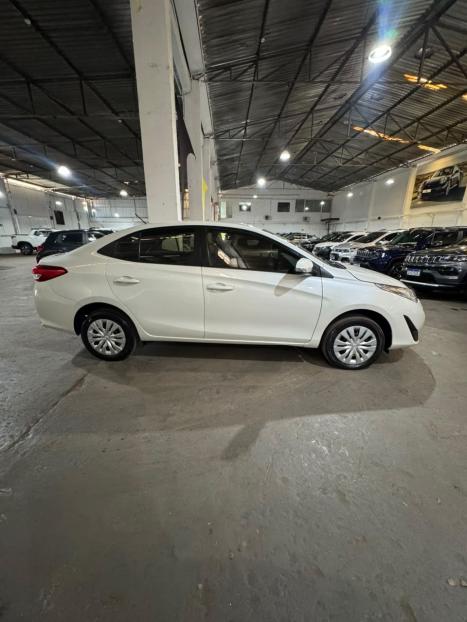 TOYOTA Yaris Sedan 1.3 16V 4P FLEX XL, Foto 3