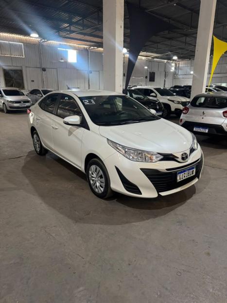 TOYOTA Yaris Sedan 1.3 16V 4P FLEX XL, Foto 4
