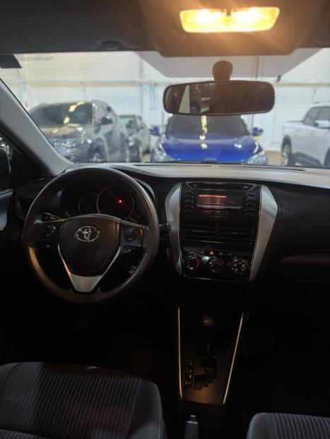 TOYOTA Yaris Sedan 1.3 16V 4P FLEX XL, Foto 8