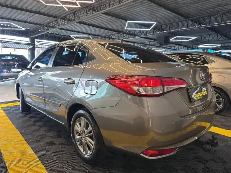TOYOTA Yaris Sedan 1.5 16V 4P FLEX XL MULTIDRIVE AUTOMÁTICO CVT, Foto 4