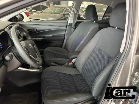 TOYOTA Yaris Sedan , Foto 3