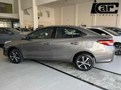 TOYOTA Yaris Sedan , Foto 6