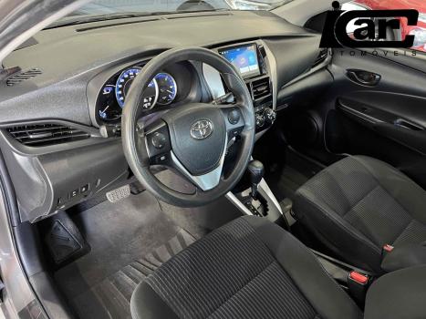 TOYOTA Yaris Sedan , Foto 9