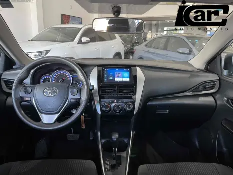 TOYOTA Yaris Sedan , Foto 10