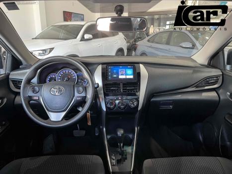 TOYOTA Yaris Sedan , Foto 11