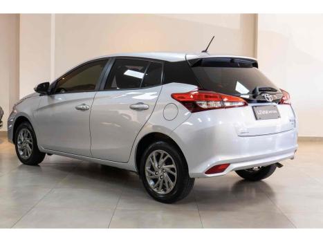 TOYOTA Yaris Sedan , Foto 4