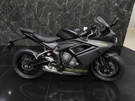 TRIUMPH Daytona 675 R ABS, Foto 4