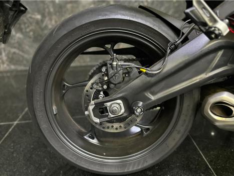 TRIUMPH Daytona 675 R ABS, Foto 7