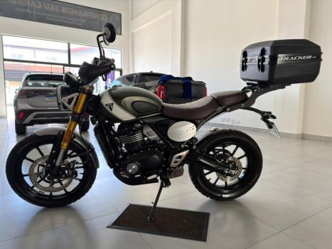 TRIUMPH Scrambler 400X , Foto 2