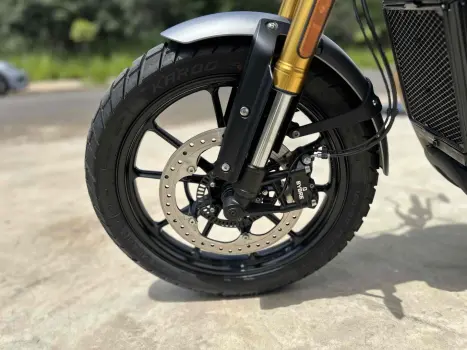 TRIUMPH Scrambler 400X , Foto 8