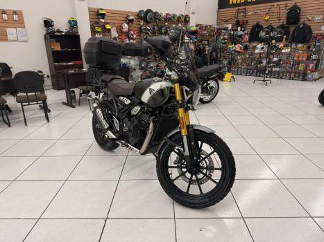 TRIUMPH Scrambler 400X , Foto 3
