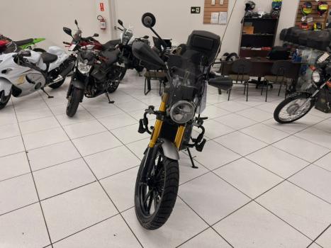 TRIUMPH Scrambler 400X , Foto 4