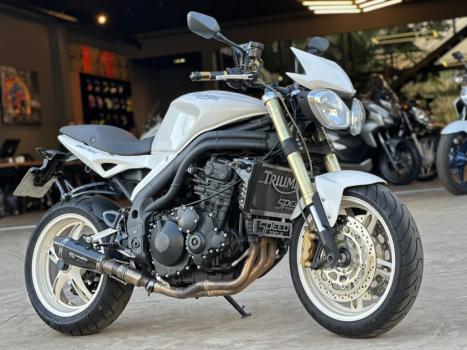 TRIUMPH Speed Triple 1050 , Foto 1