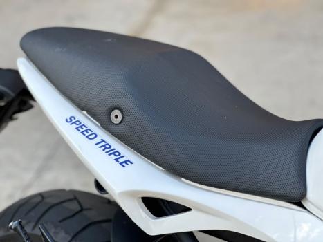 TRIUMPH Speed Triple 1050 , Foto 4
