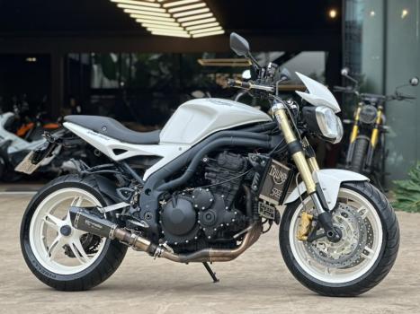 TRIUMPH Speed Triple 1050 R, Foto 1