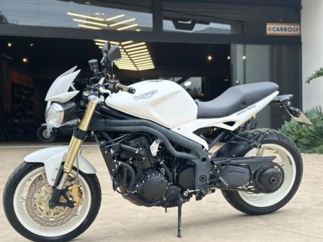 TRIUMPH Speed Triple 1050 R, Foto 4