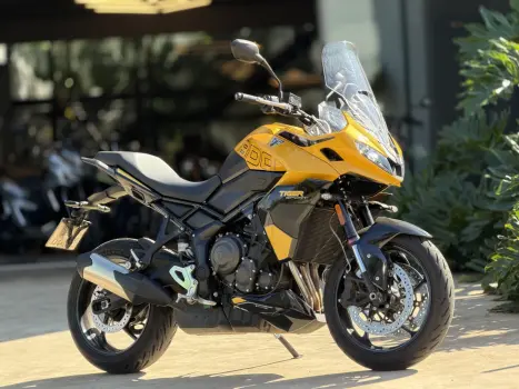 TRIUMPH Tiger 800 ABS, Foto 1